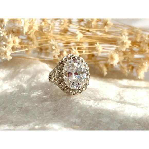 Gorgeous XL Sterling Silver Oval Cubic Zirconia Ornate Vintage Ring - sz 8.25 - Picture 9 of 10